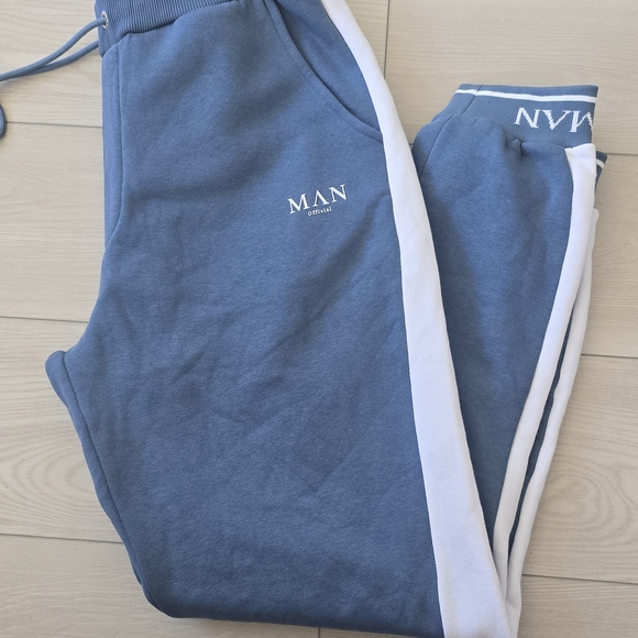 Jogger - Picture 5 of 7